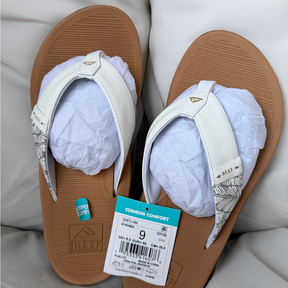 Women’s Santa Ana size 9